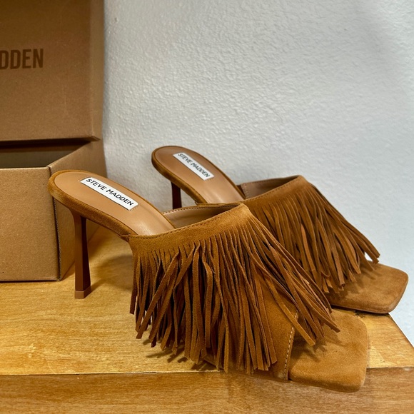 Steve Madden Morina Sandals with Fringe, 10. BNIB. - Picture 5 of 12